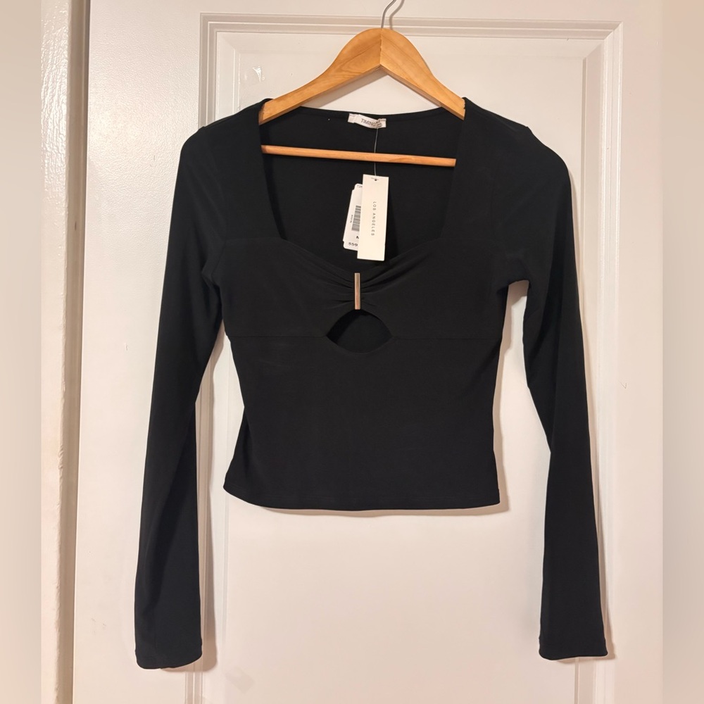 NWT Elegant Black Long Sleeve Top ✨2 FOR 25✨